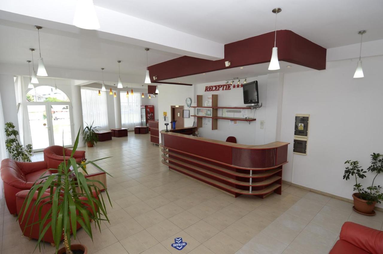 Hotel Intim Costinești Exterior foto